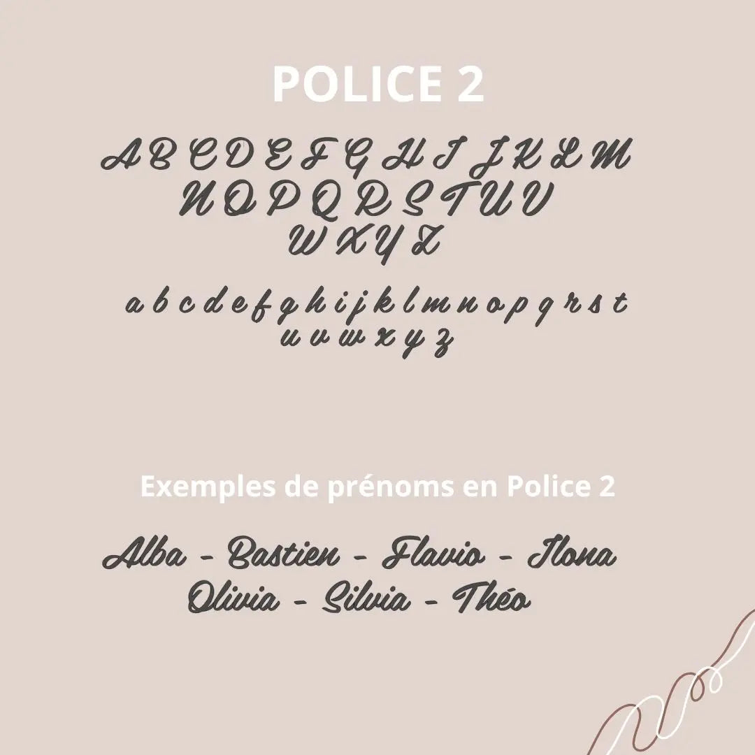 Choix des polices pour la personnalisation du prénom bébé sur cadre style fleurs séchées décoration fait main douce et naturelle.