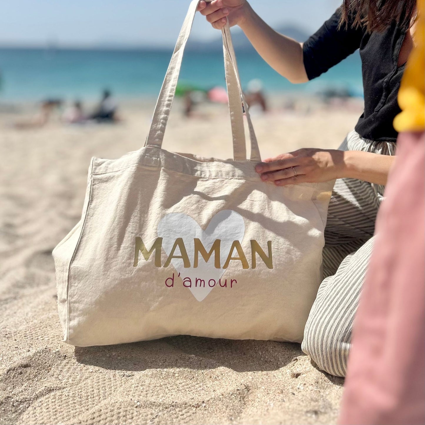 Sac maman d’amour en coton naturel avec cœur blanc, cabas pratique pour le quotidien et idée cadeau fête des mères