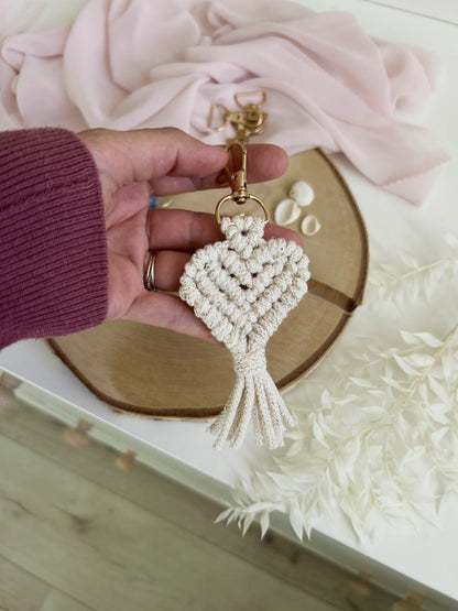 Porte-clés coeur en macramé