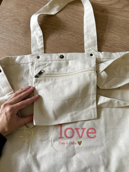 Détail de la poche intérieur du sac mama love de la collection fête des mères.